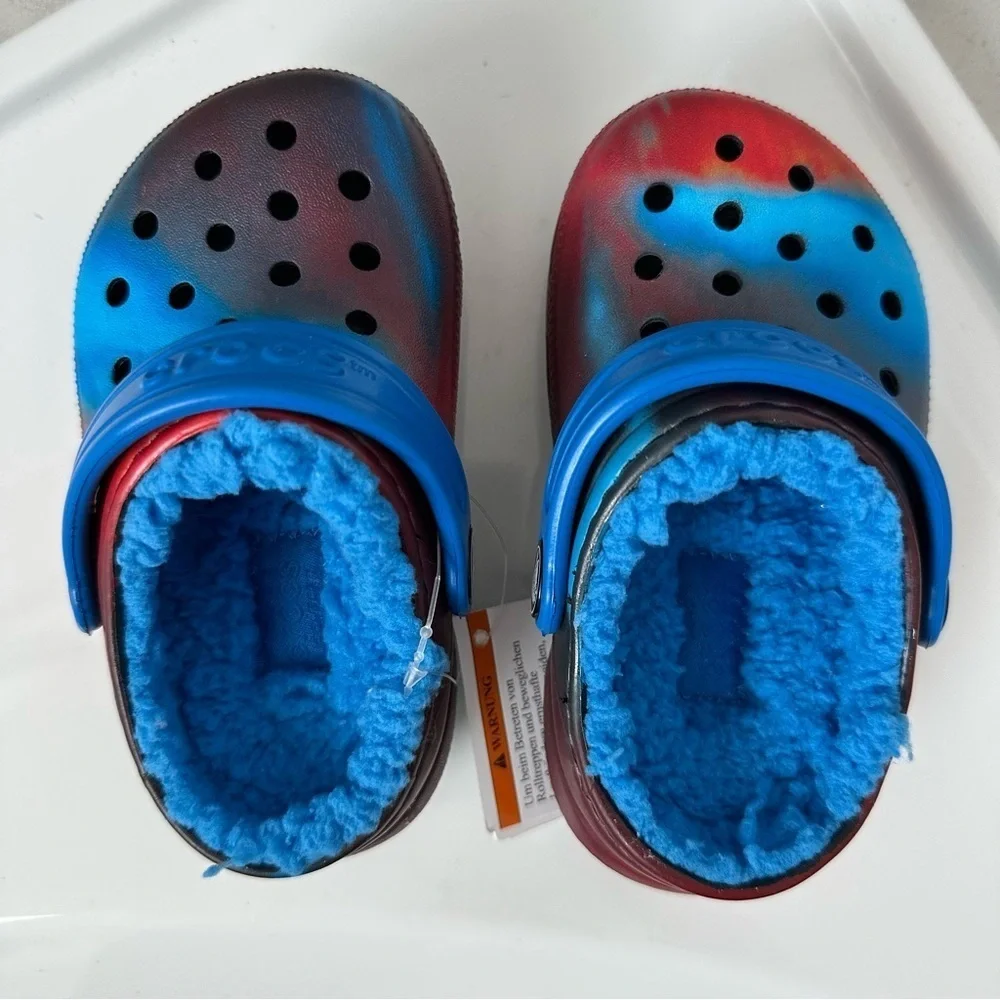 Crocs Classic Lined Out of This World Clog Size 6 Baby